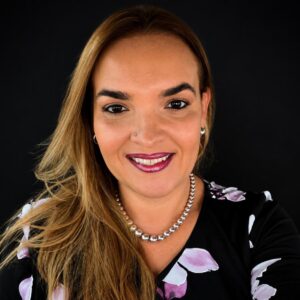 Adri - Profile